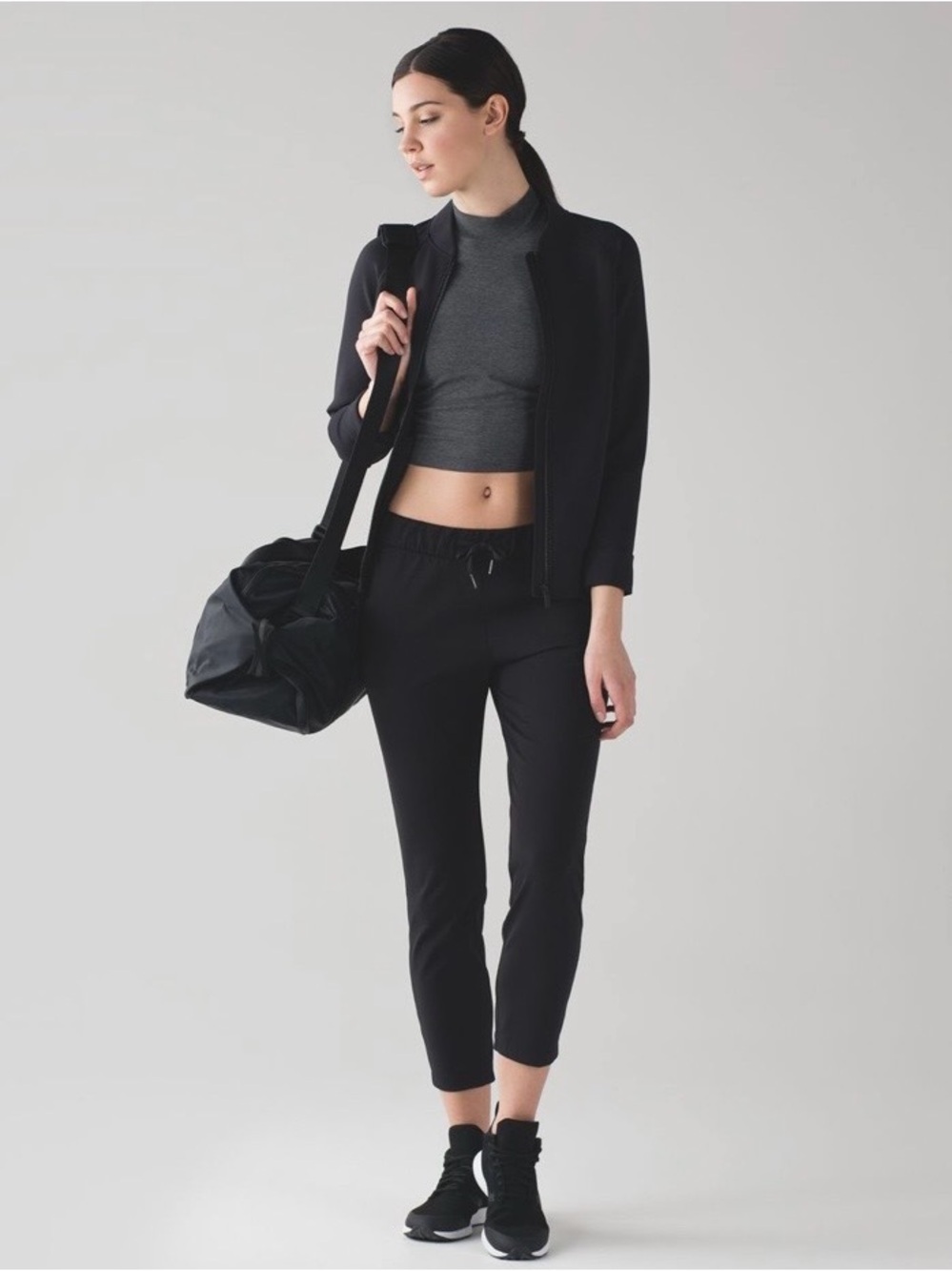 Women’s Lululemon On The Fly Pants Size 6 Black 27” Inseam Luxtreme
